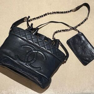 Vintage Chanel CC Drawstring Lambskin Bucket Bag - Black